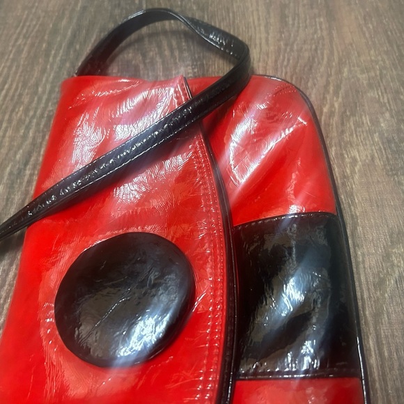 Baci used once for wedding patent Vegan leather Red and Black Shoulder Bag - Picture 2 of 13